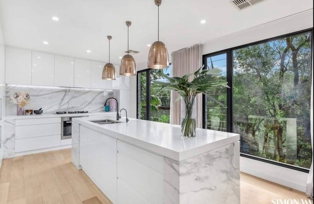 5 Star 3 Bedroom House close to Merewether Beach