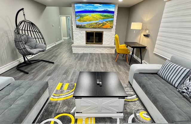 5 Star Luxury Stay Near Chicago O'hare Airport, King Beds