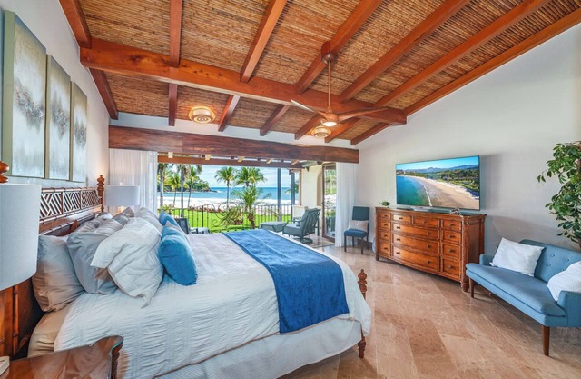 5 STAR LUXURY VILLA ON TRUE BEACHFRONTnFULLY RENOVATED IN 2024