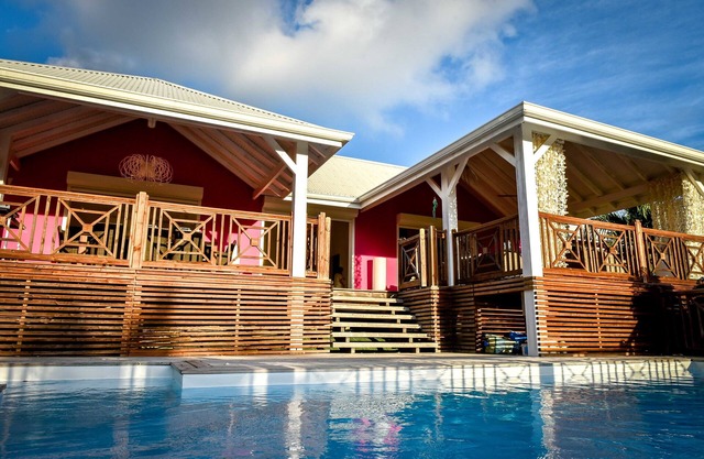 5* Villa with Secured Pool and Beautiful Tropical Garden