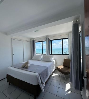 505 facing the sea 2 bedrooms 70m2 total sea view