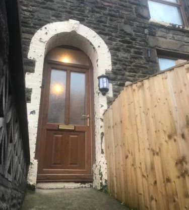 54 - Room 2 - Smart Tv