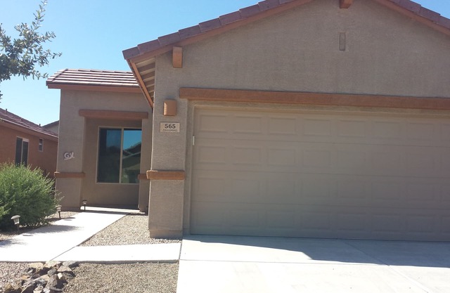 55+ age restriction new 1431 Sq. Ft. House rental in Las Campanas subdivision.n