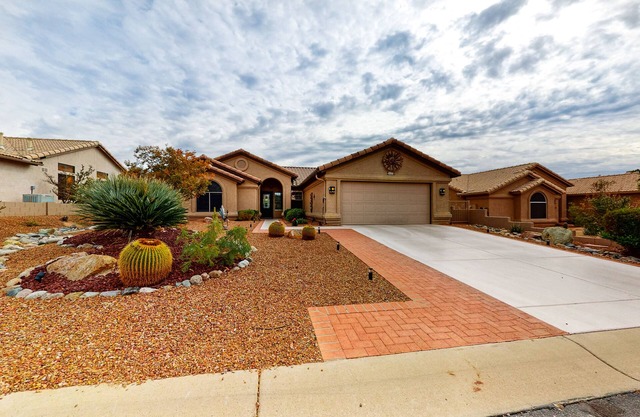 55+ Resort Home - Shared Pool & Hot Tub - WiFi, AC, Snowbird-Friendly, Dogs OK