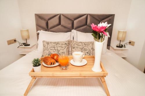 5min drive from Train Station with Parking, Air Conditioning & IPTV -Ideal for CAN 2025