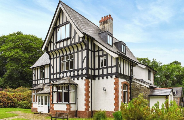 6 bedroom accommodation in Okehampton