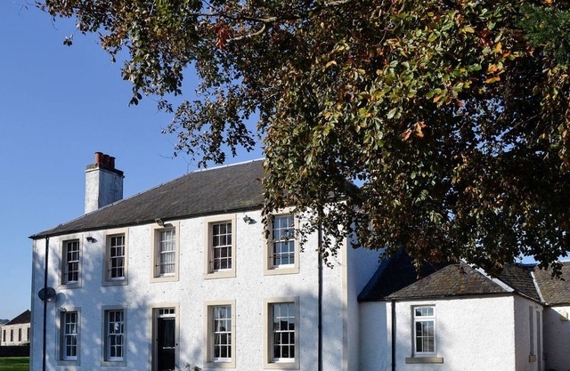 6 bedroom accommodation in Invergowrie, near Dundee