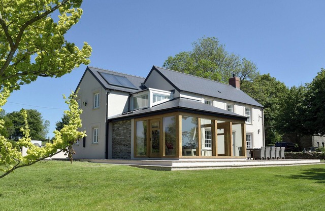 6 bedroom accommodation in Eglwyswrw, near Cardigan