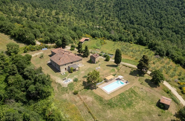 6 bedroom awesome home in Anghiari