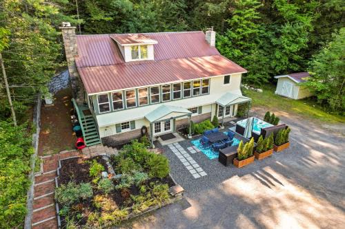 6 Bedroom House at Schroon River
