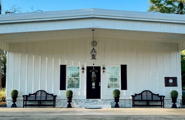 6-BR in Sylvester, GA - Southern Charm Meets Spacious Comfort