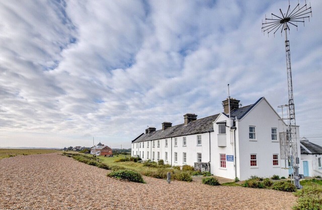 6 Coastguard Cottages