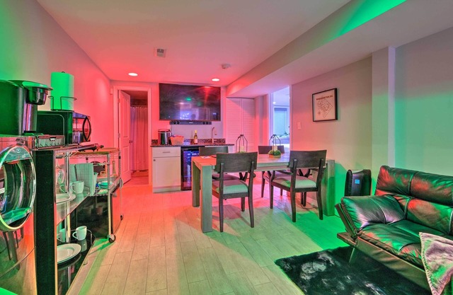 6 Mi to National Mall: Modern DC Apartment!