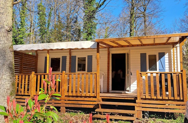 6-person air-conditioned mobile home in a 23-hectare 3* campsite in the heart of nature