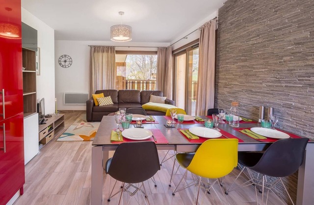 6-person flat - modern, close to the centre and skiing