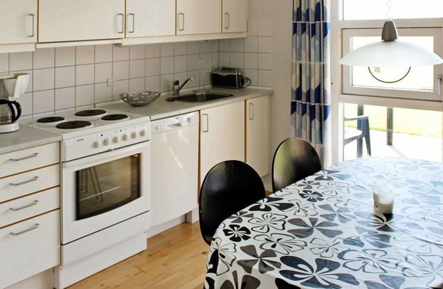 6 person holiday home in Højer