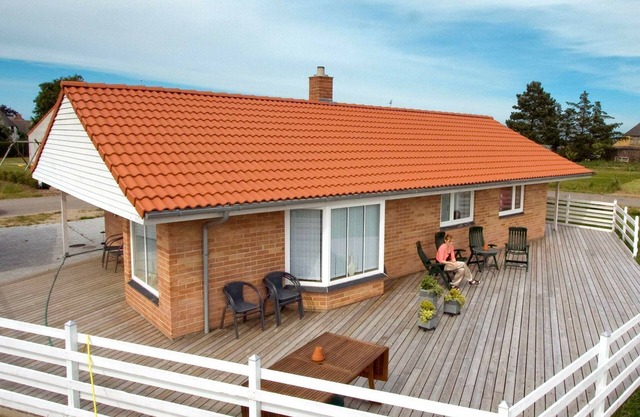 6 person holiday home in Humble-By Traum