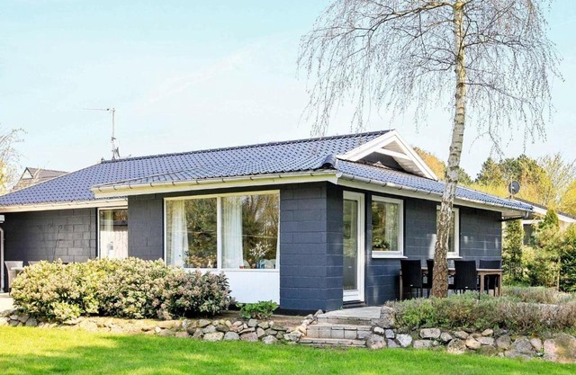 6 person holiday home in Millinge