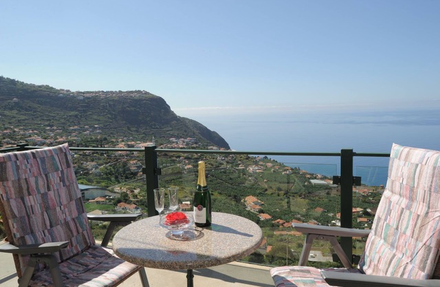 60 sqm apartment with 2 bedrooms and fantastic sea views