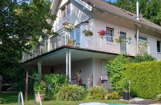 68m2 Ferienwohnung mit Pool und Garten
