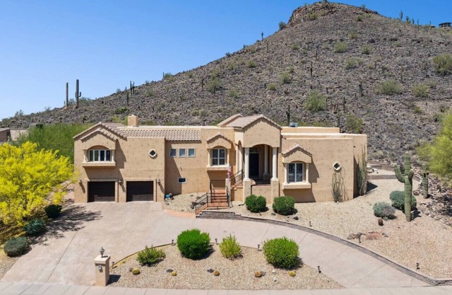 7,000 Sqft Home | pool | Movie Theater | Sauna