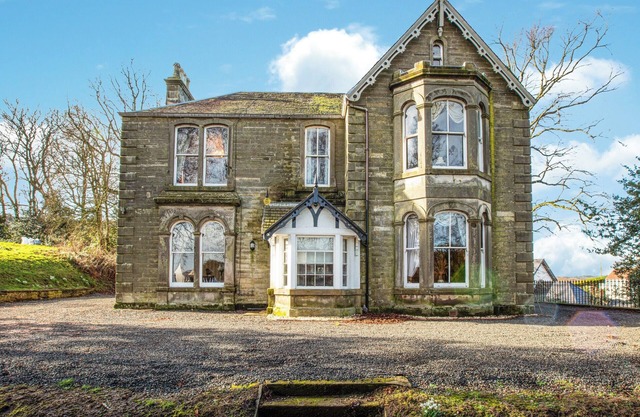 7 bedroom accommodation in St Andrews