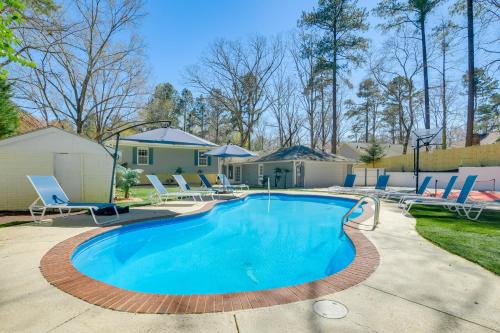 7 Mi to Dtwn Durham Home with Hot Tub and Game Room!