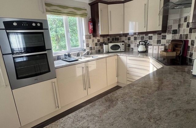 71 The Beech House Lodge - A fabulous woodland and coastline escape.