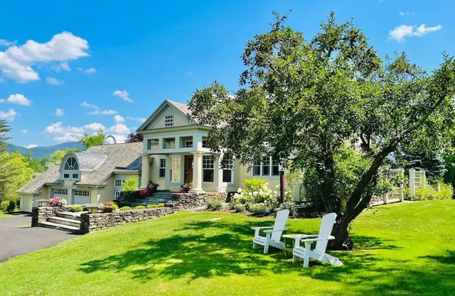 7200 sf Villa & Barn on 4 Acre Manchester Estate