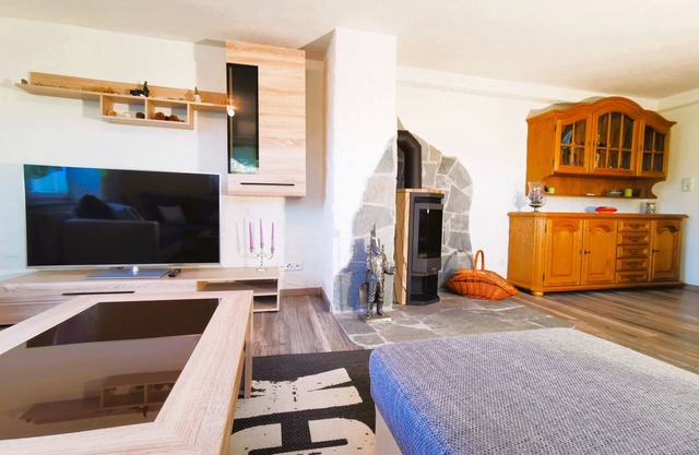 77m² vacation apartment for up to 4 people with a stunning valley view.