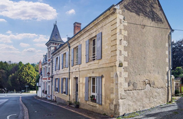 8 bedroom gorgeous home in COURDEMANCHE
