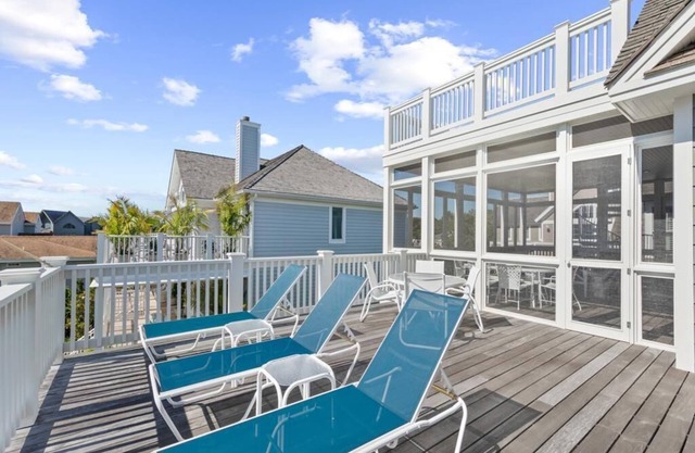 8-Bedroom Luxury Oceanview Home w/Rooftop Deck