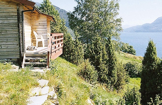 8 person holiday home in NORDFJORDEID