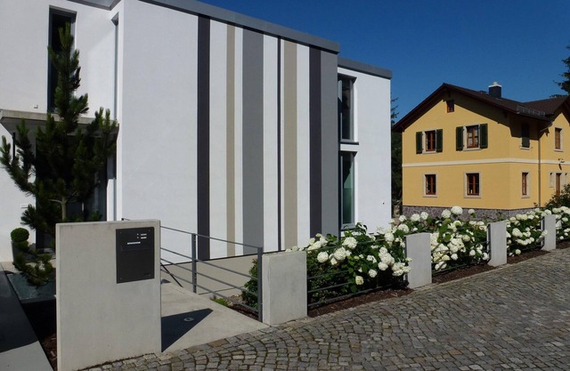 80 sqm spacious ambience in Loschwitz, garden & terrace, free parking