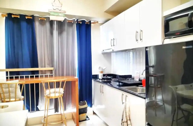 838 Wind Residences Lake and Taal Volcano view