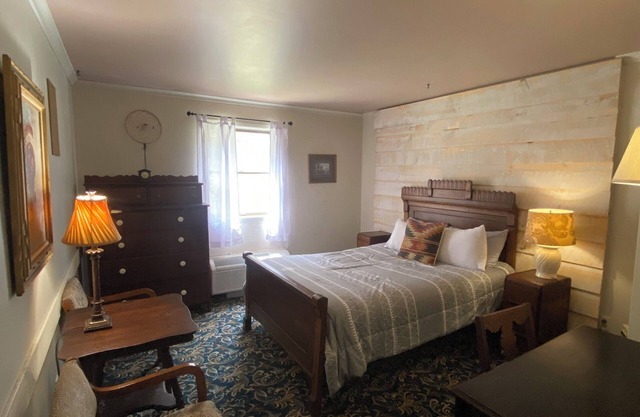 9-Indian Room