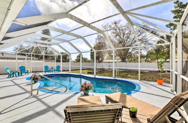 9 Mi to Beaches Home with Pool and Patio in Bradenton