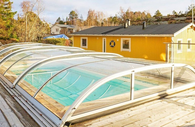 9 person holiday home in Fjällbacka