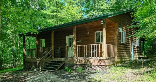 A Beary Cozy Cabin in Hocking Hills