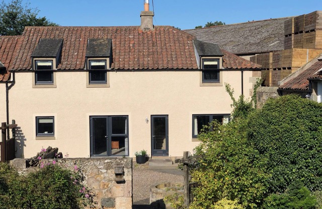 A beautiful renovated modern but homely cottage by St Andrews.