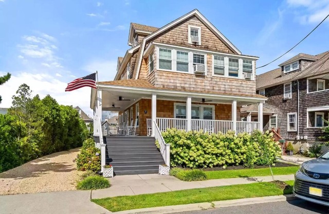 A block to Beach and 2 to Bay: Cozy 2-bedroom Condo, Bay Head, New Jersey Shore
