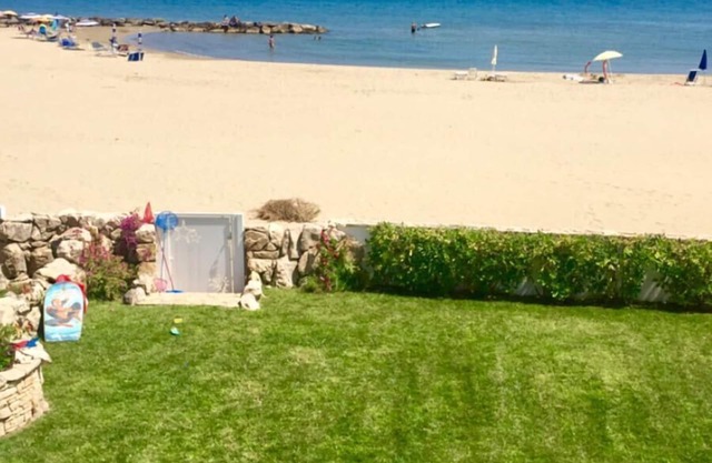 A charming house direct on the beach in San Felice Circe for 5 persons