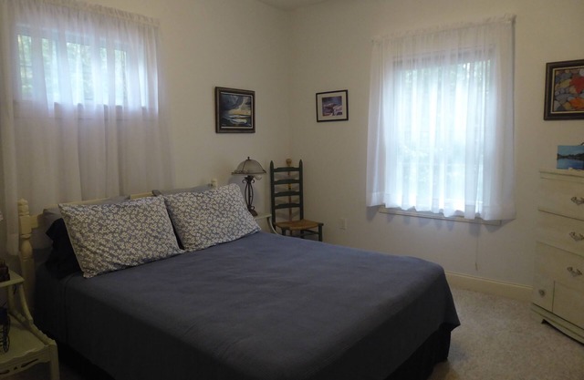 A charming, pet friendly, 2-bedroom home with all amenities.n4 day minimum
