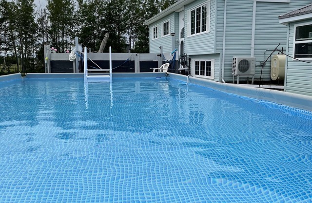 A Coastal Retreat In Wallace 7 Bedrooms 8 Person Hot tub & 32ft Swimming Pool*