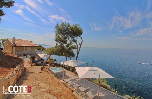A couper le souffle Magnifique Villa sur l'eau