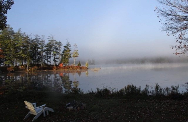 A cozy cabin just 20 feet from the shore of Toddy Pond