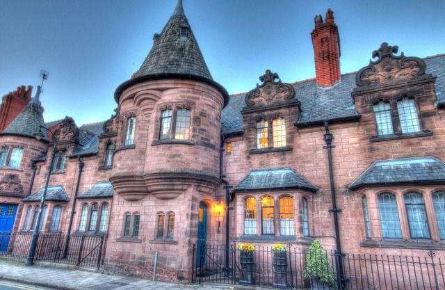 A fascinating grade II listed cottage within the heart of historic Chester