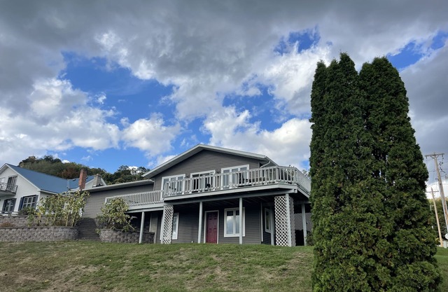 A fully remodeled home overlooking Mississippi River in a charming river town!