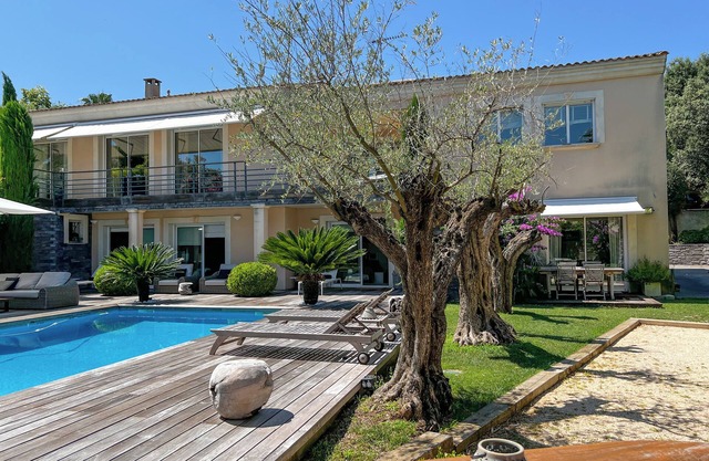 A haven of peace between sea & mountains, 25min from Montpellier & the beaches.