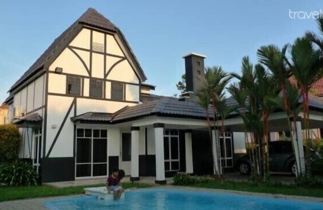 A Home Away From Home A'Famosa Villa 928